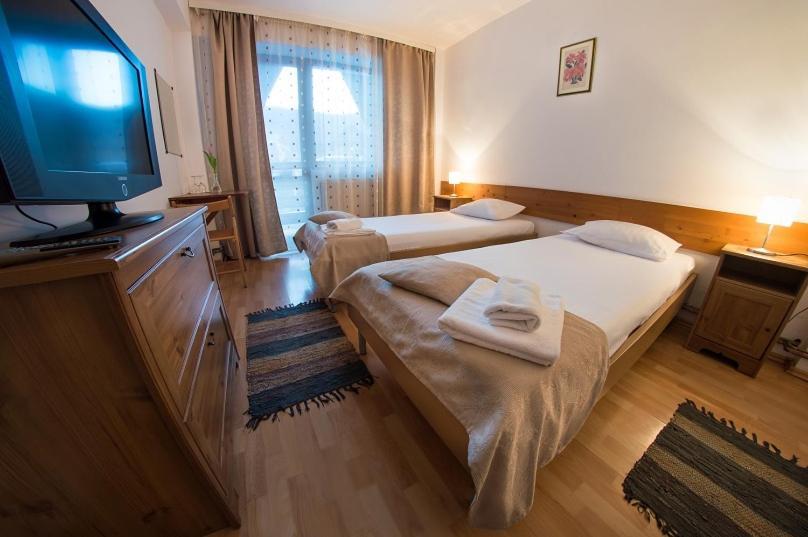 Floarea Soarelui Hotell Cheia  Eksteriør bilde